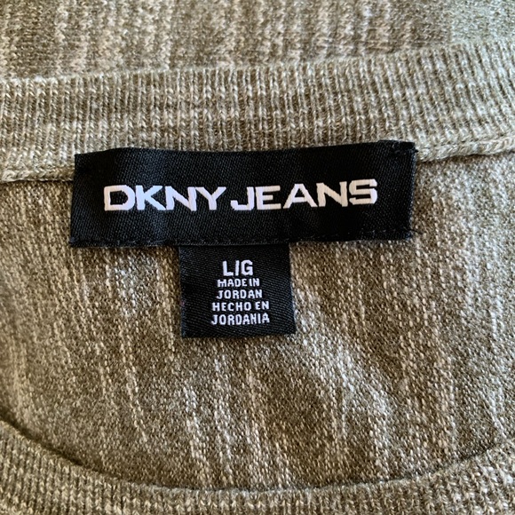 DKNY Knit Sweater Shirt Dolman Sleeve Sage Green Off White NWOT SIZE L - Picture 2 of 11